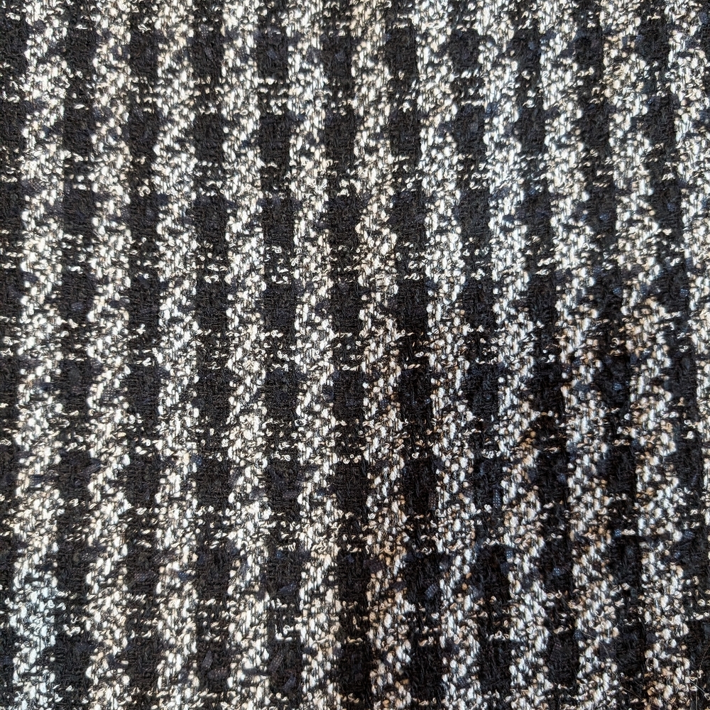 Ann Taylor Black & White Textured Tweed Skirt Size 8 - Picture 2 of 7